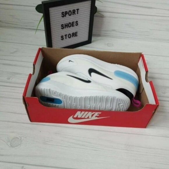 9 WOMEN'S NIKE AMIXA WHITE / BLUE / BLACK SNEAKERS CD5403-102 - Picture 9 of 9